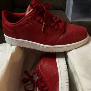 Women’s Air Jordan 1 Retro low top - Red Color